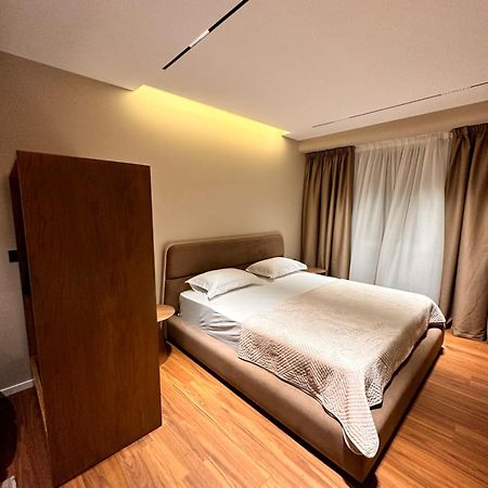 Aia Suites & Apartments Tirana Zewnętrze zdjęcie