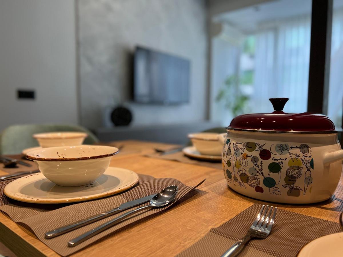 Aia Suites & Apartments Tirana Zewnętrze zdjęcie