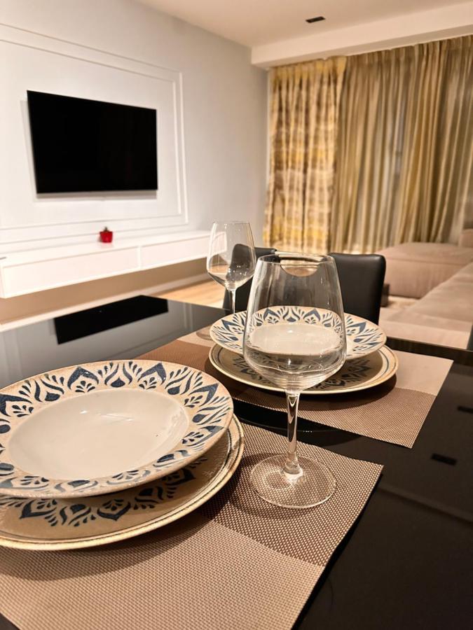 Aia Suites & Apartments Tirana Zewnętrze zdjęcie