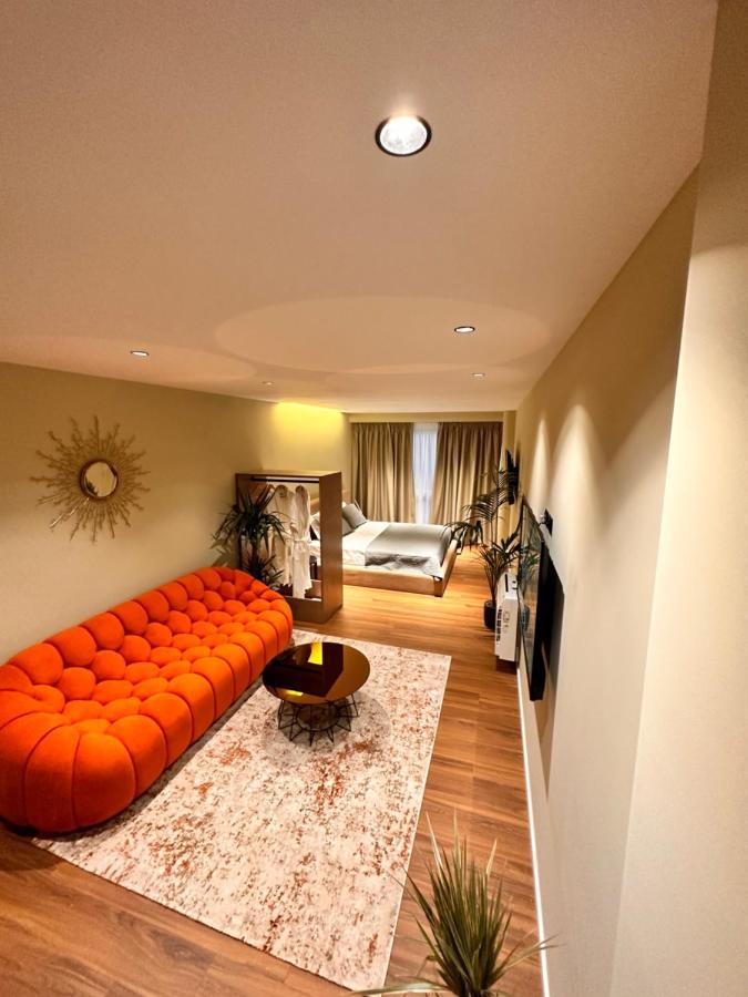 Aia Suites & Apartments Tirana Zewnętrze zdjęcie