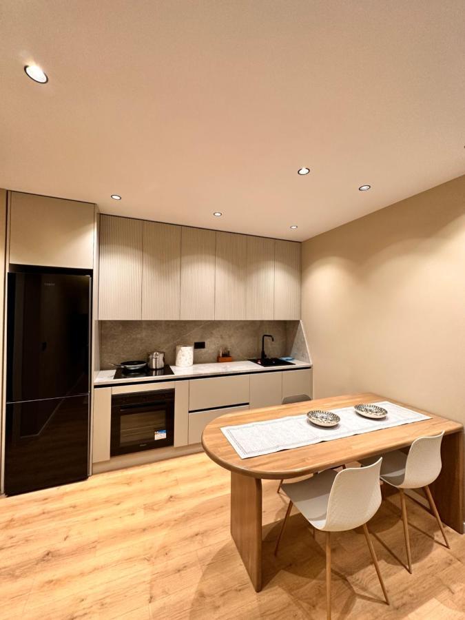 Aia Suites & Apartments Tirana Zewnętrze zdjęcie