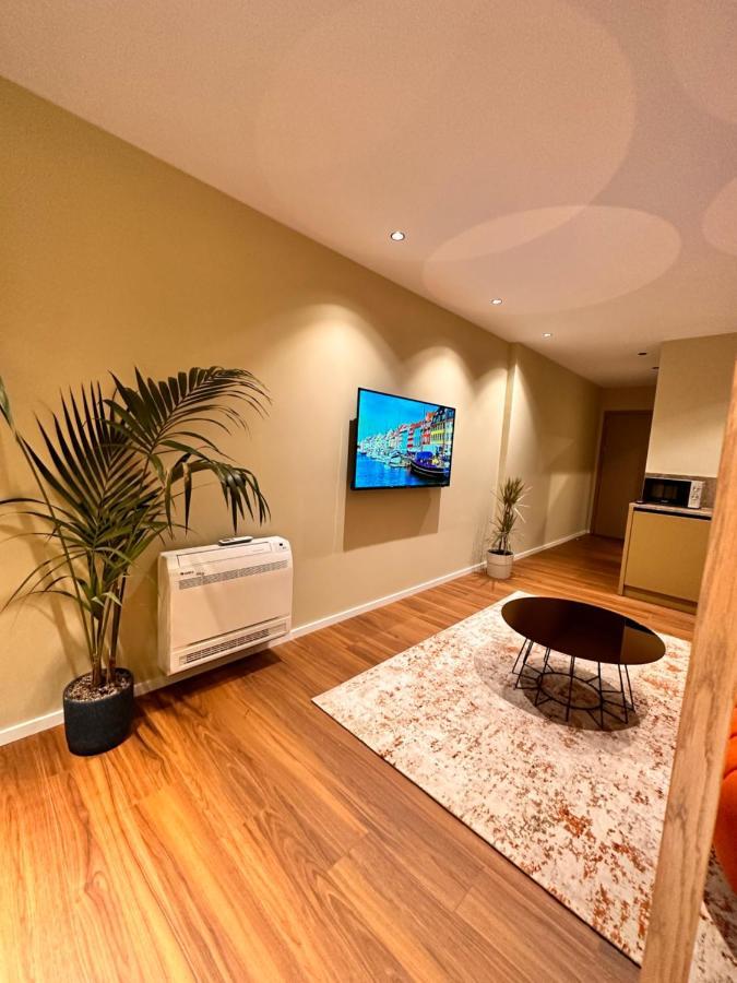Aia Suites & Apartments Tirana Zewnętrze zdjęcie