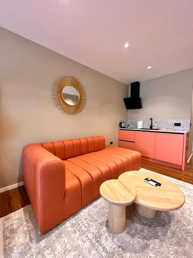 Aia Suites & Apartments Tirana Zewnętrze zdjęcie